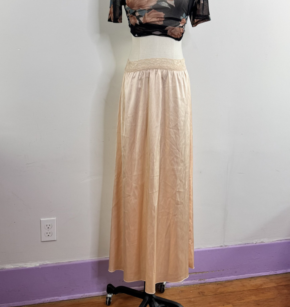 iVntage Y2K Pink Satin Slip Skirt Maxi Lace Minimal Y2K Romantic M